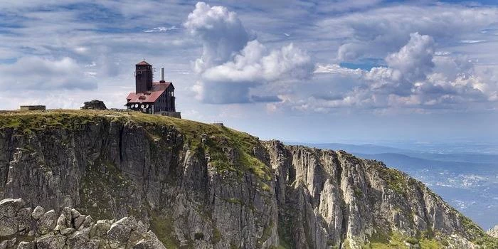 Hotele w Karkonoszach blisko szlaków turystycznych