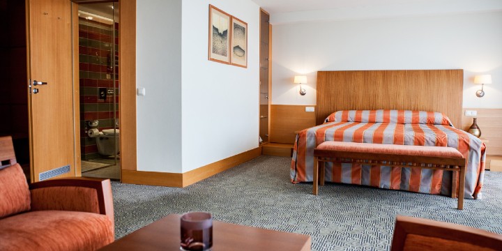 2 noclegi dla Dwojga z Letnim SPA i Kolacją - Emoti.pl