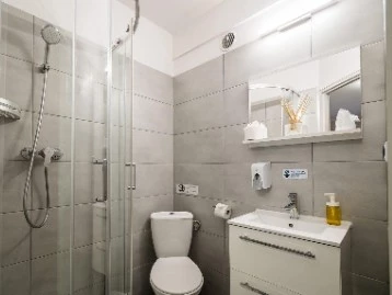Hotel Nowa Panorama, Kraków - 1-2 noce dla 2-4 osób ze śniadaniami i obiadokolacjami! - Emoti.pl